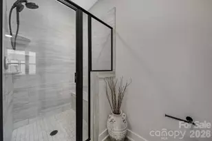 5007 Tiny Ln, Charlotte, NC 28203 - Photo 15