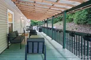 201 Franklin Village Rd, Spruce Pine, NC 28777 - Photo 23