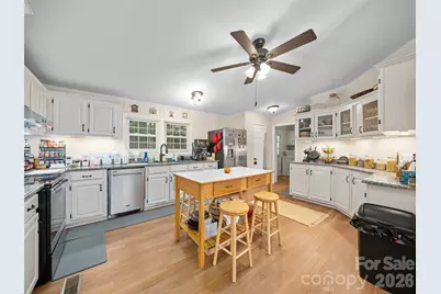 201 Franklin Village Road, Spruce Pine, NC 28777 - Photo 5