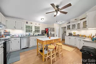 201 Franklin Village Rd, Spruce Pine, NC 28777 - Photo 5