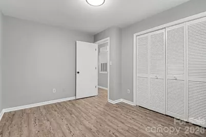 1001 Churchill Downs Court #E, Charlotte, NC 28211 - Photo 17