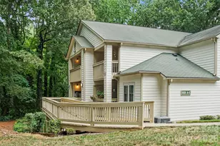 1001 Churchill Downs Ct, Charlotte, NC 28211 - Photo 1