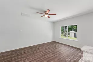 219 N Scruggs St, Gastonia, NC 28052 - Photo 15