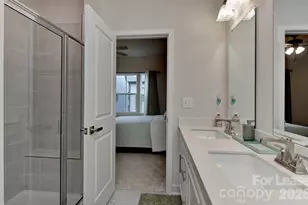 421 Spearfield Ln, Charlotte, NC 28205 - Photo 9