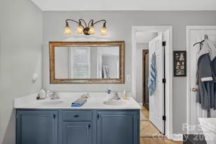 9709 Emerald Point Dr, Charlotte, NC 28278 - Photo 25