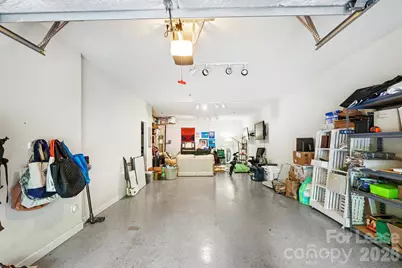239 N Dotger Avenue, Charlotte, NC 28207 - Photo 9