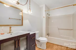 423 Rambling Dr, Hendersonville, NC 28739 - Photo 19