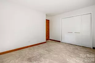 423 Rambling Dr, Hendersonville, NC 28739 - Photo 21