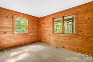 423 Rambling Dr, Hendersonville, NC 28739 - Photo 17