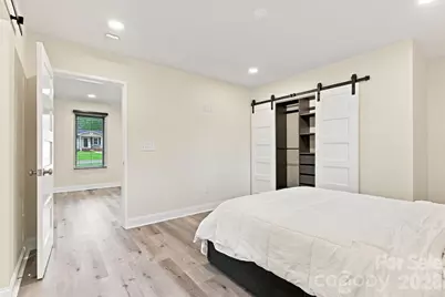 108 W Lee Avenue, Bessemer City, NC 28016 - Photo 15