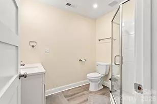 108 W Lee Ave, Bessemer City, NC 28016 - Photo 27