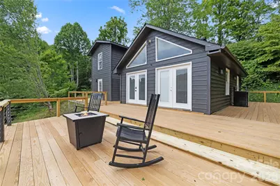 3954 Nc 80 Highway, Bakersville, NC 28705 - Photo 1