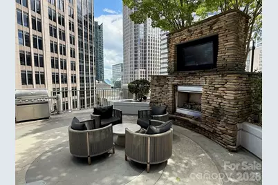 210 N Church Street #2608, Charlotte, NC 28202 - Photo 3