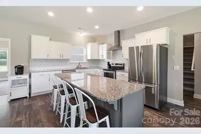 3154 NE 43rd Avenue, Hickory, NC 28601 - Photo 9