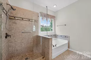 5918 Phyliss Ln, Charlotte, NC 28227 - Photo 15