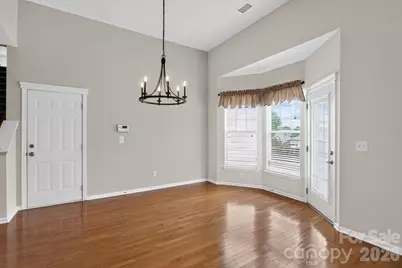 5918 Phyliss Lane, Charlotte, NC 28227 - Photo 5