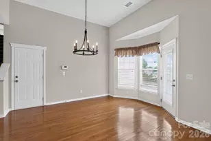 5918 Phyliss Ln, Charlotte, NC 28227 - Photo 5