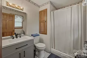 4186 Horseshoe Bend Rd, Hudson, NC 28638 - Photo 15