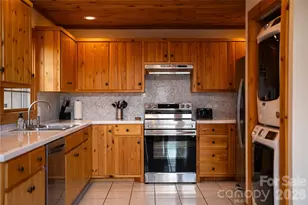 6006 Waterfalls Rd, Lenoir, NC 28645 - Photo 11
