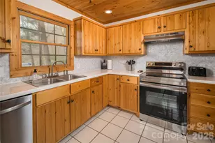 6006 Waterfalls Rd, Lenoir, NC 28645 - Photo 23