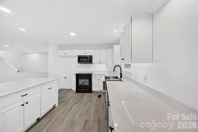 2087 Marquesas Avenue, Tega Cay, SC 29708 - Photo 5