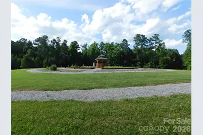 139 W Settings Boulevard NW #106, Valdese, NC 28690 - Photo 1