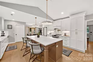 3027 Deep Meadow Ln, Charlotte, NC 28210 - Photo 11