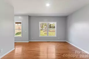 84 Poplar St, Brevard, NC 28712 - Photo 17