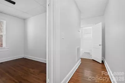 906 S York Street, Gastonia, NC 28052 - Photo 9