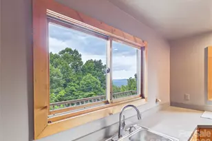 7904 Pinnacle Wind Ln, Lenoir, NC 28645 - Photo 17
