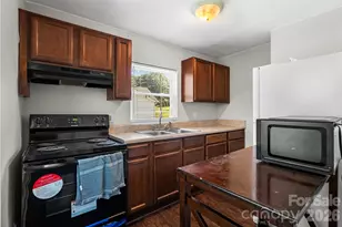 1821 Remount Rd, Charlotte, NC 28208 - Photo 13