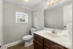 1821 Remount Rd, Charlotte, NC 28208 - Photo 29