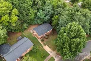 9408 Spruce Pine Pl, Charlotte, NC 28210 - Photo 29