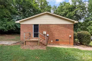 9408 Spruce Pine Pl, Charlotte, NC 28210 - Photo 27
