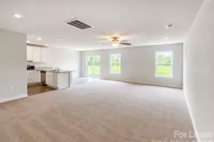 1224 Nia Rd, Charlotte, NC 28215 - Photo 3