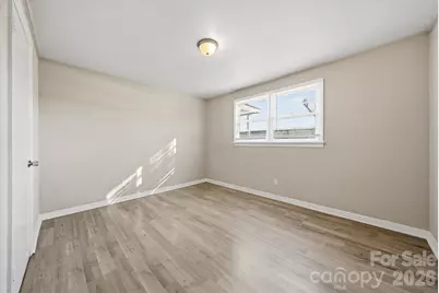 1512 N Deal Avenue, Newton, NC 28658 - Photo 15