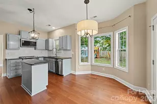 9201 Hanworth Trace Dr, Charlotte, NC 28277 - Photo 7