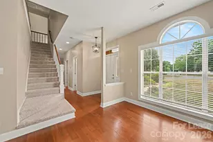 9201 Hanworth Trace Dr, Charlotte, NC 28277 - Photo 3