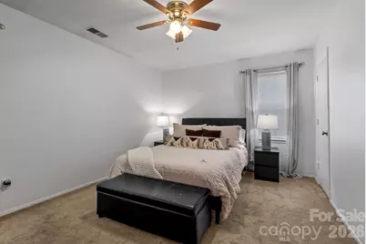 6435 Bridlewood Lane, Charlotte, NC 28215 - Photo 15