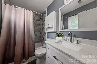 6435 Bridlewood Lane, Charlotte, NC 28215 - Photo 19