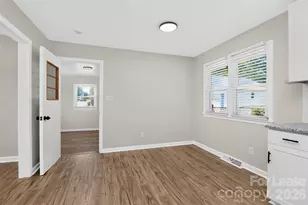 6901 Ridge Ln Rd, Charlotte, NC 28262 - Photo 9