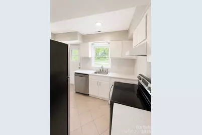6101 Honeysuckle Lane, Charlotte, NC 28212 - Photo 5