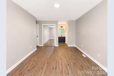 6101 Honeysuckle Lane, Charlotte, NC 28212 - Photo 13