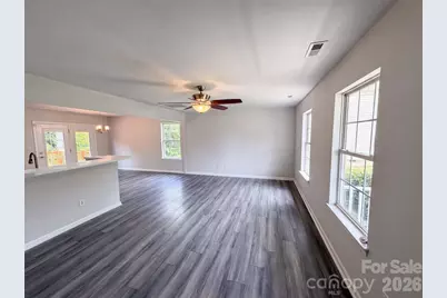 11220 Northwoods Forest Drive, Charlotte, NC 28214 - Photo 3