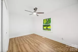 4211 Dunwoody Dr, Charlotte, NC 28215 - Photo 15