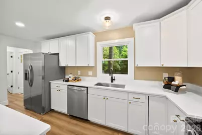 4211 Dunwoody Drive, Charlotte, NC 28215 - Photo 3