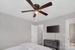 10926 Chrudan Dr, Charlotte, NC 28262 - Photo 31