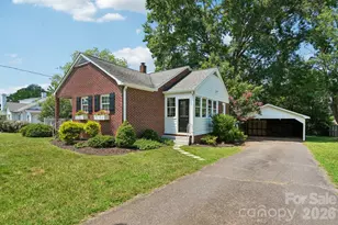 1135 13th Ave Ave, Hickory, NC 28601 - Photo 3