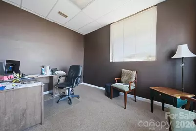 729 1st Avenue SW, Hickory, NC 28602 - Photo 7