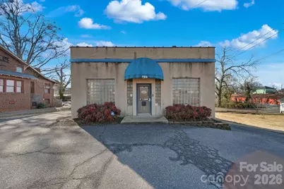 729 1st Avenue SW, Hickory, NC 28602 - Photo 3